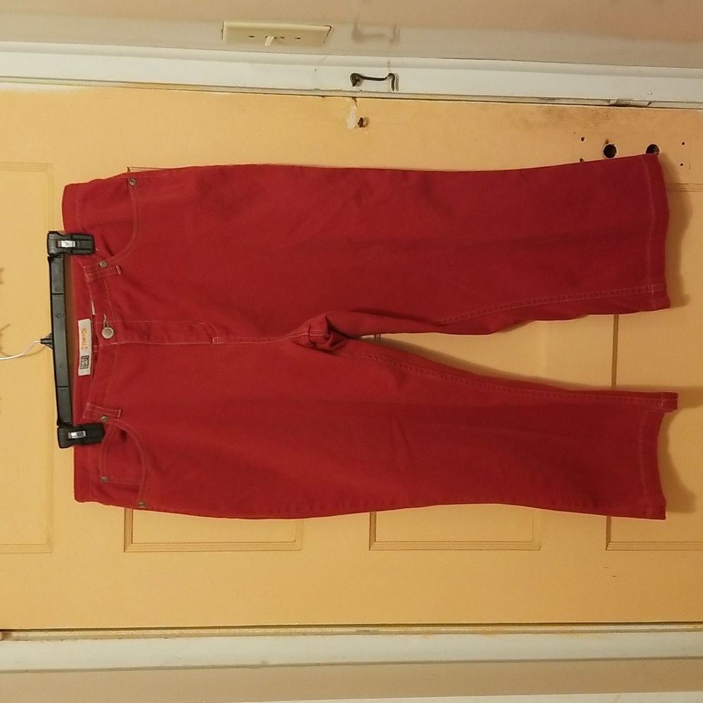 Ladies size 16, RED, Stretch Jean Capris by Faded Glory.
